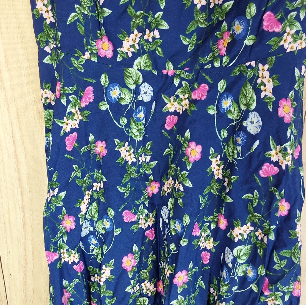 Old Navy Blue Spaghetti Strap Floral V-Neck Summer Dress - Picture 5 of 15